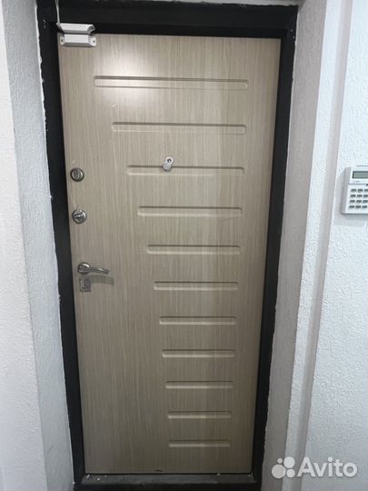 Дверь входная металлическая
