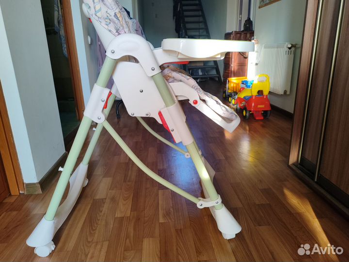 Стульчик для кормления happy baby