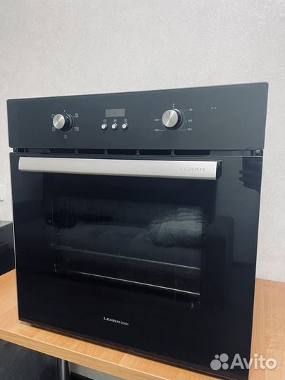 Духовой шкаф Leran