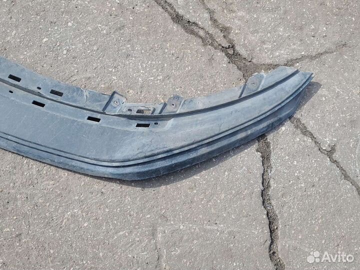 Спойлер переднего бампера губа polo