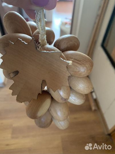 Ветка винограда из сандала