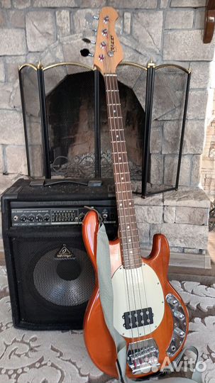Басс гитара с комбиком