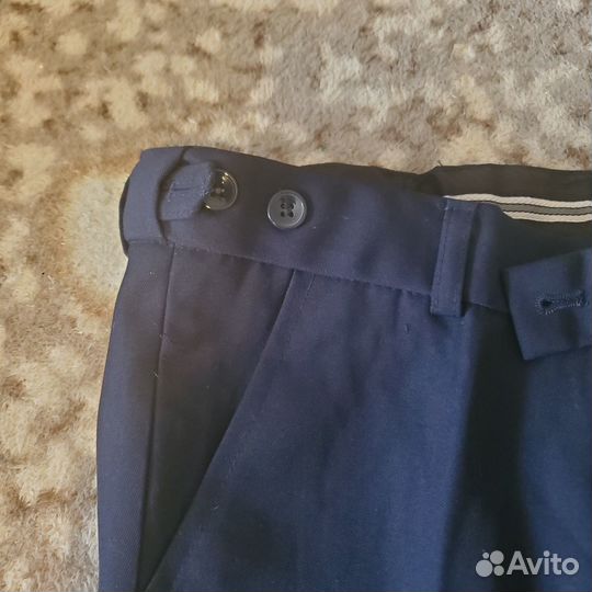 Школьный костюм двойка и рубашка140-146