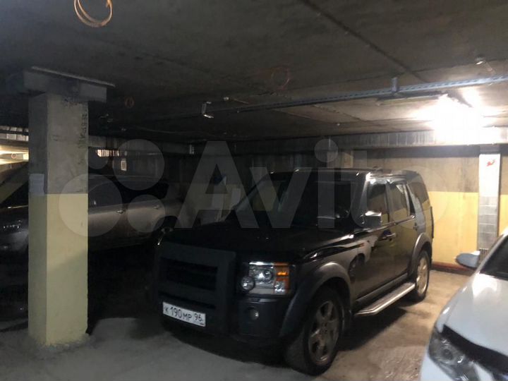 Машиноместо, 18 м²