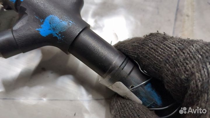 Форсунка топливная Toyota Avensis 3, 2013