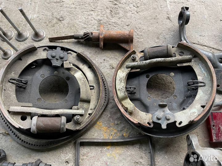 Новые СССР запчасти на Москвич 412 / 2140