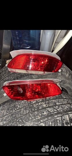 Фонарь задний левый в бампер venza 2013