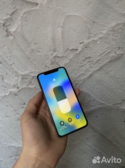 iPhone X, 64 ГБ