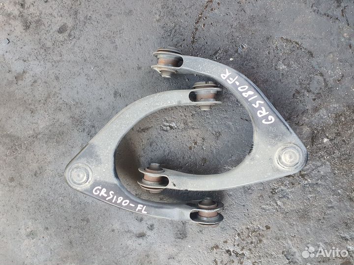 Рычаг верх перед лево c Toyota Crown GRS182 3GR-FS