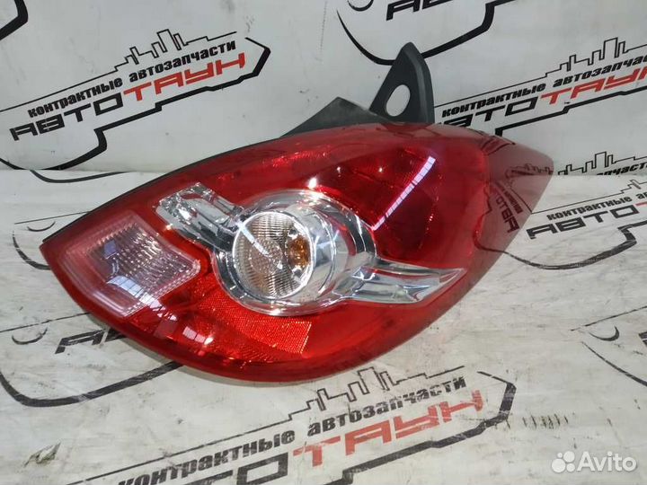 Фонарь nissan tiida C11 JC11 NC11 7511 2 модель пр