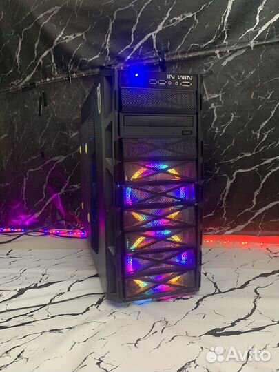 Шустрый компьютер с монитором. Возможна доставка