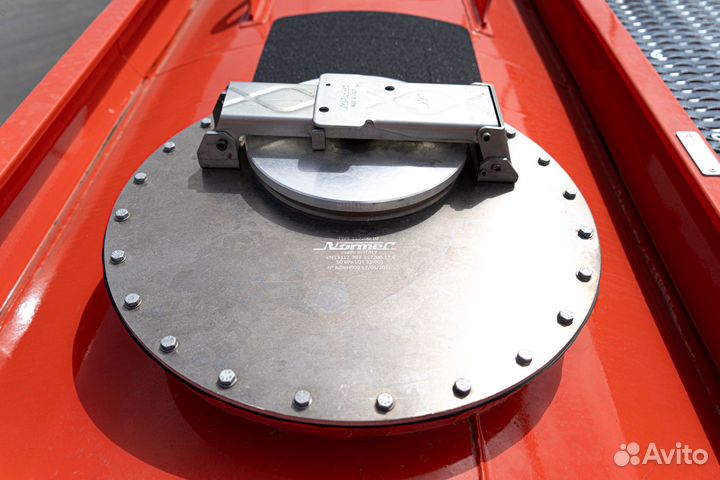 Полуприцеп бензовоз Bonum 914210, 2023