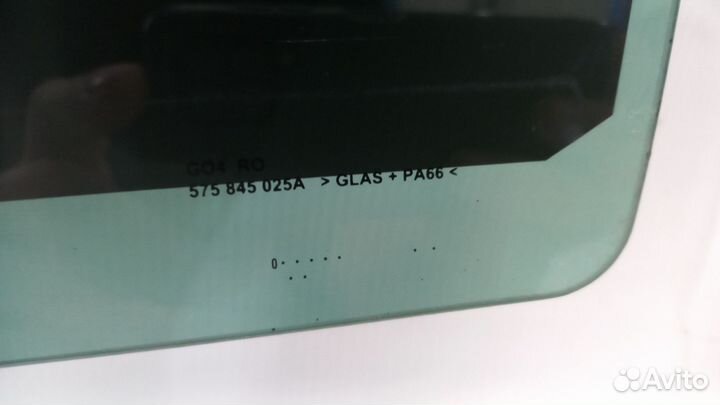 Стекло двери заднее левое Skoda Karoq