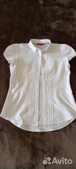 Рубашки школьные 7 штук