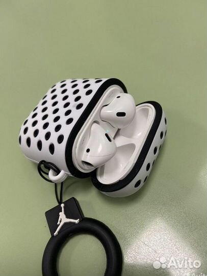 Airpods 2 оригинал с чеком