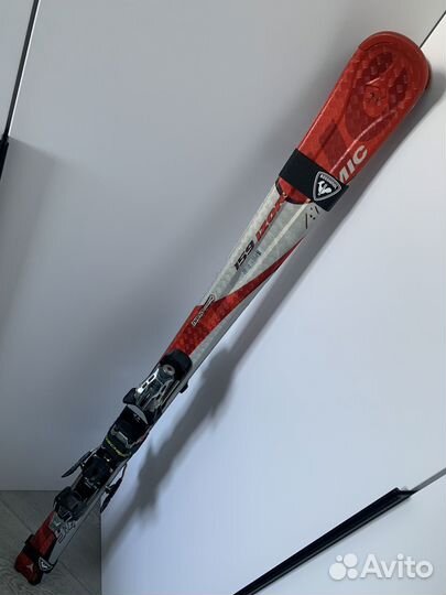 Горные лыжи atomic (комплект)