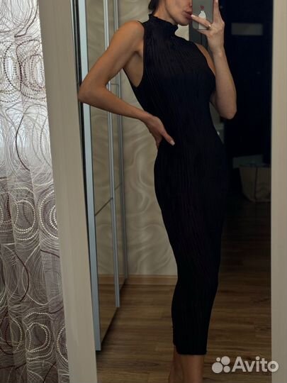 Платье черное