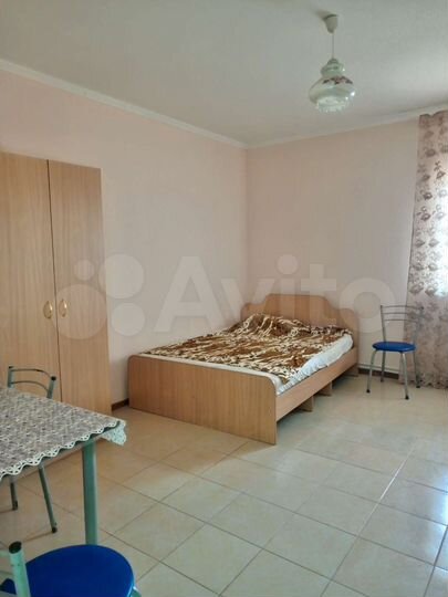 Комната 30 м² в 6-к., 2/2 эт.