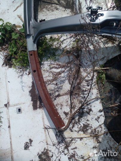 Кузовной элемент левый Renault Fluence 2010-2017