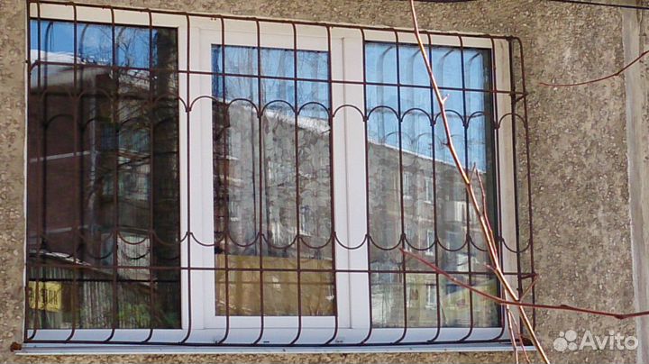 Металлические решетки на окна от производителя
