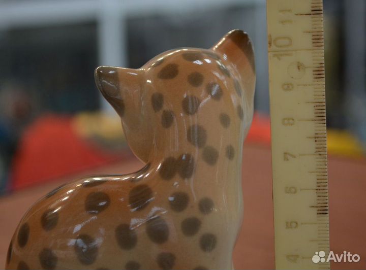 Фарфоровая статуэтка- леопард .лфз