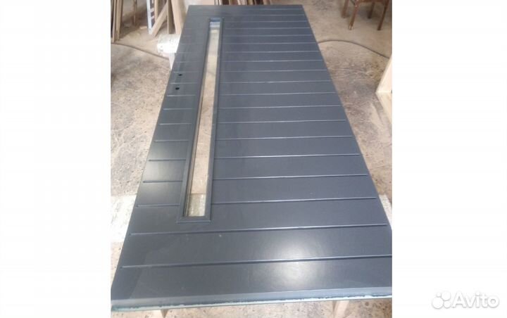 Входная дверь из массива дерева с коробом.С-М6