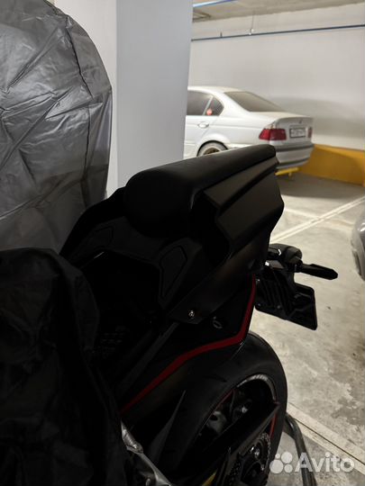 Заглушка сиденья CBR650R 2020