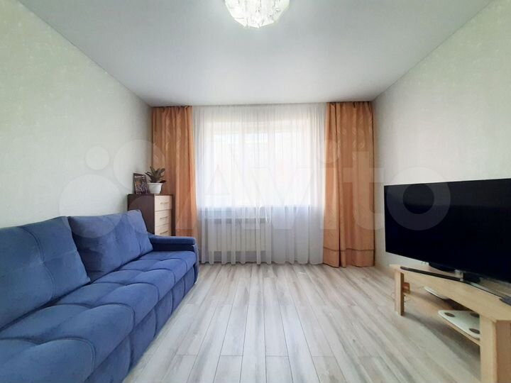 2-к. квартира, 54 м², 1/12 эт.