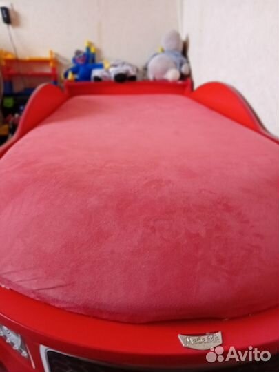 Кровать машина