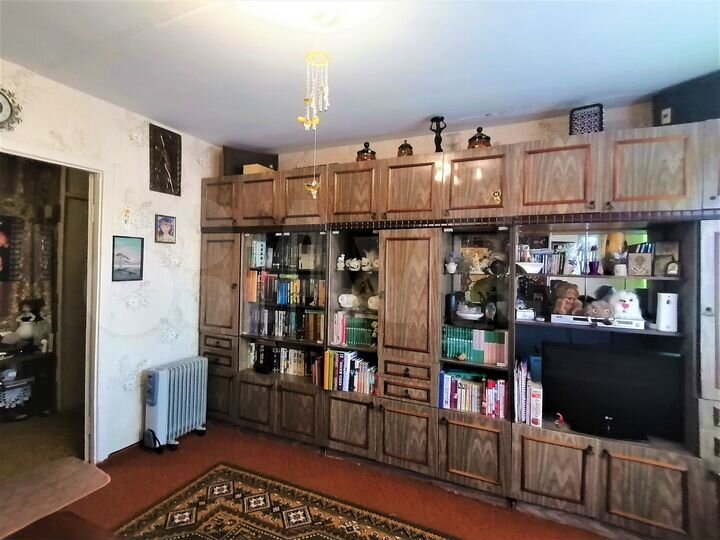 2-к. квартира, 50 м², 2/9 эт.