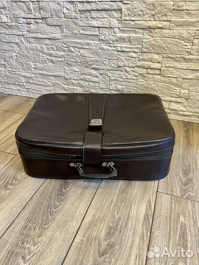 Чемодан коричневый кожаный СССР