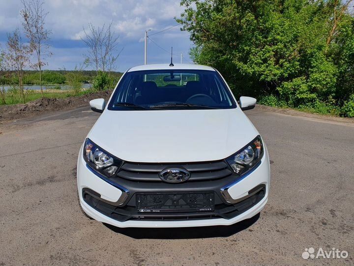 LADA Granta 1.6 МТ, 2023, 190 км