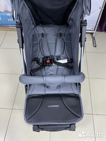 Коляска прогулочная с мехвнической спинкой