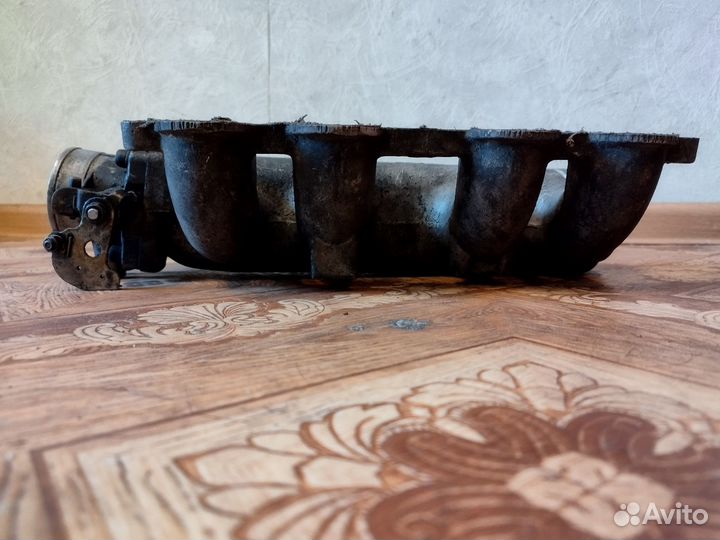 Впускной коллектор и с дроссельной заслонкой змз