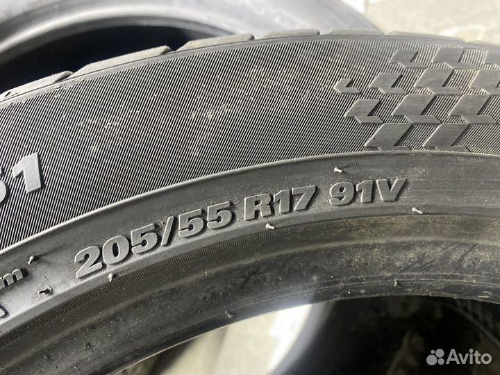 Kumho Ecsta HS51 205/55 R17