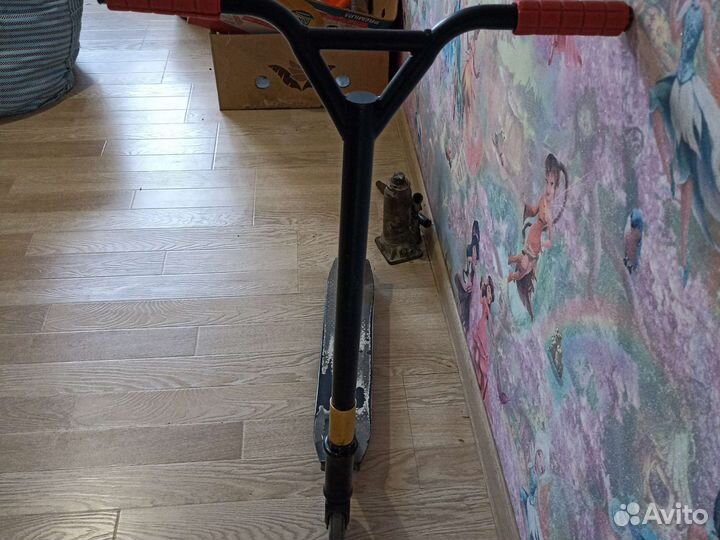 Трюковой самокат