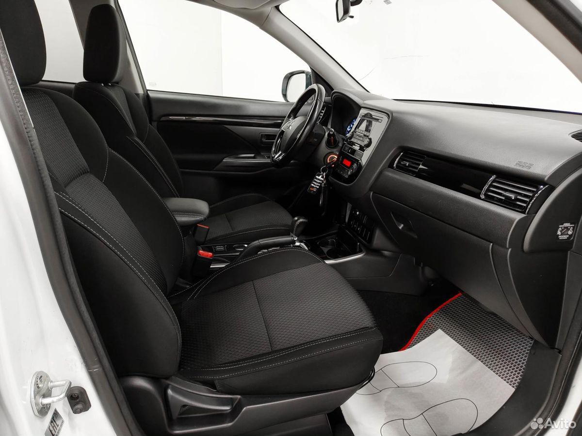 Mitsubishi Outlander 2.0 CVT, 2018, 239 133 км, фото 5