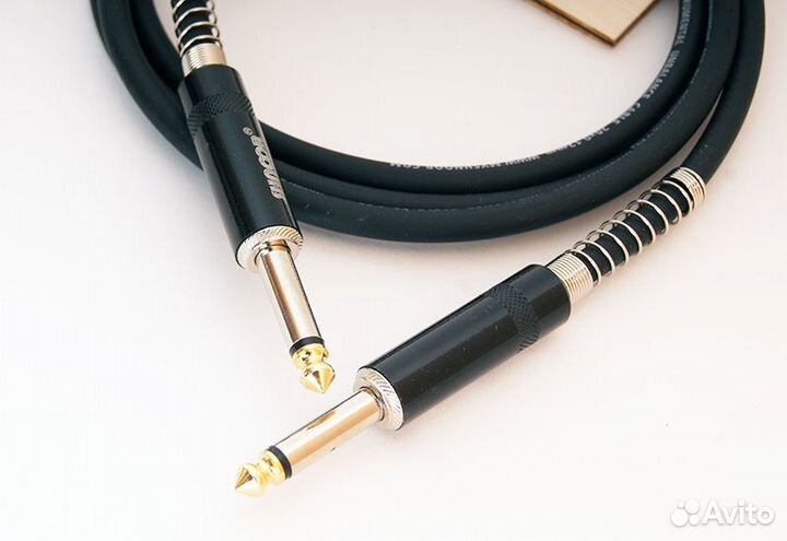 Кабель инструментальный Shnoor IC124-JMe-B-1,5m