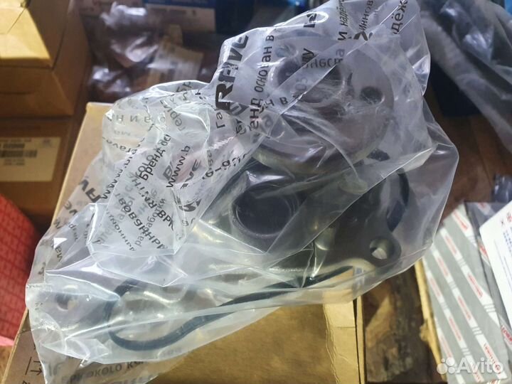 Помпа шевролет кобальт(джентра)