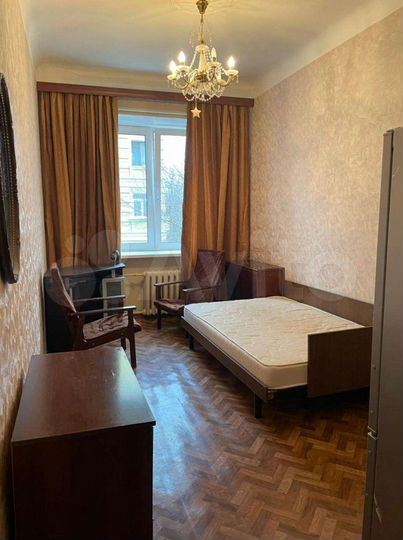 Комната 13 м² в 4-к., 3/5 эт.