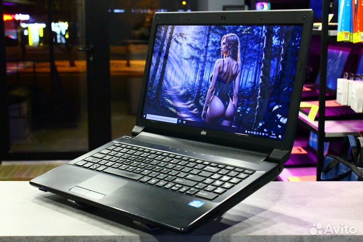 Ноутбук DNS с видеокартой Nvidia / Intel i5