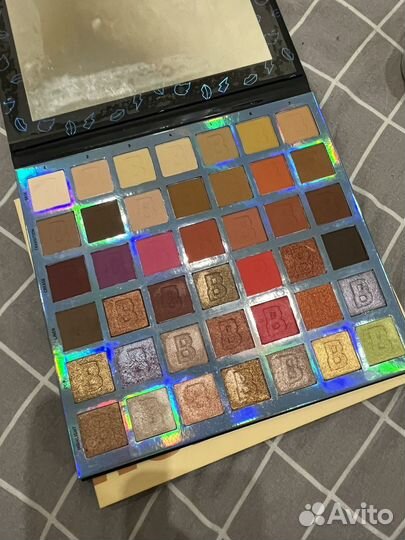 Тени для век