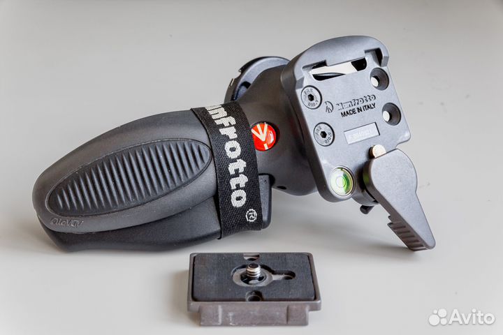 Manfrotto 324RC2 Шаровая головка для штатива