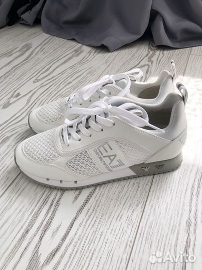 Кроссовки emporio armani ea7