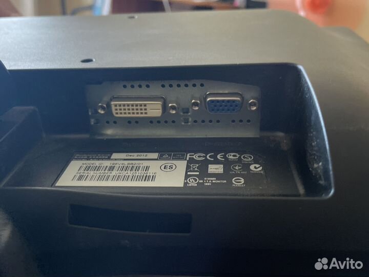 Монитор philips 196v4