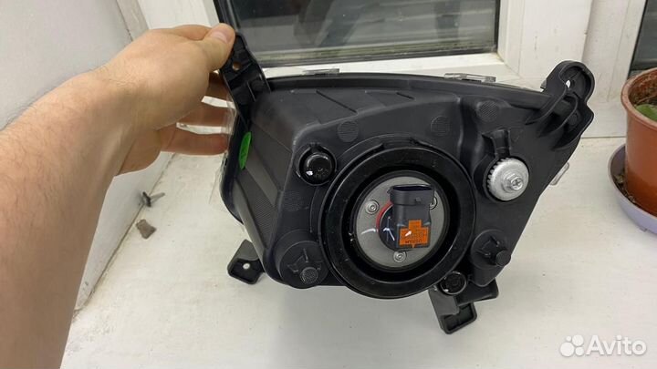 7054002800 фара противотуманная левая GL atlas 2.0