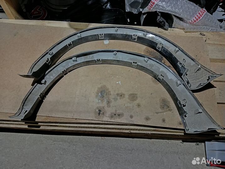 Расширитель крыла Mitsubishi Pajero Sport