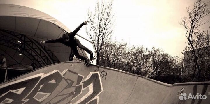 Инструктор, тренер по скейтборду