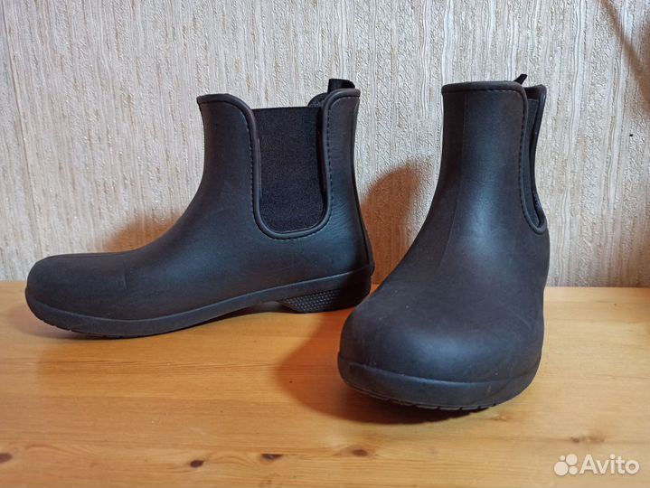 Сапоги crocs w9