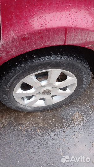 Goodyear UltraGrip Ice 195/60 R15